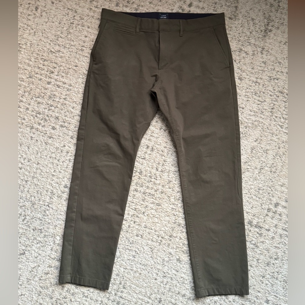 J. Crew Men’s Slim-Fit Tech Pants - Dark Olive - Size 33” W x 30” L - Like New